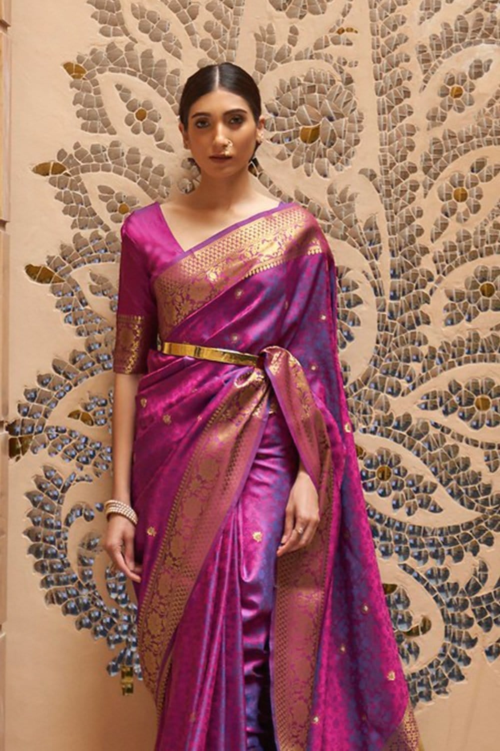 Snappy Purple Pure Kanjivaram Silk Saree with Artistic Blouse Piece