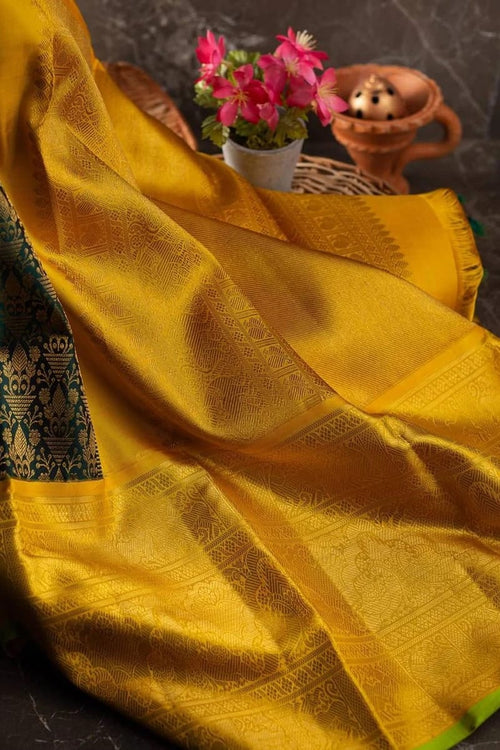 Load image into Gallery viewer, Exuberant Green Soft Banarasi Silk Saree With Luxuriant Blouse Piece
