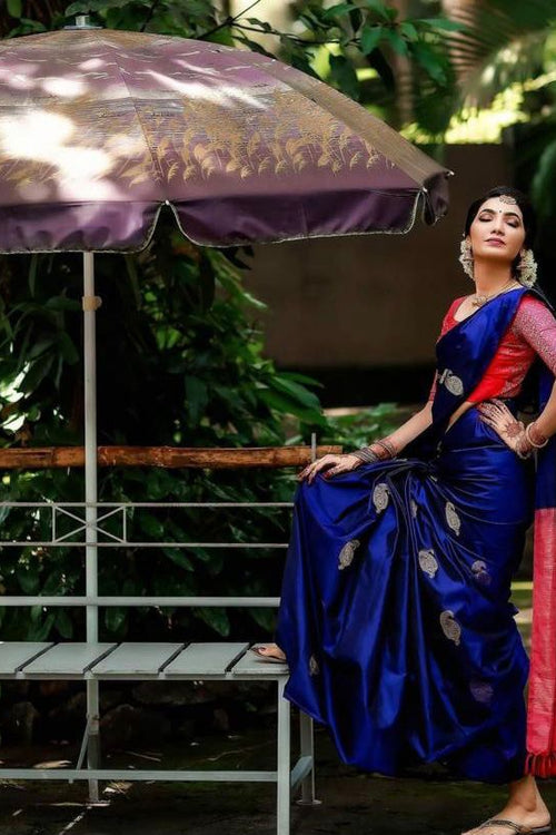 Load image into Gallery viewer, Amiable Blue Soft Silk Saree With Lissome Blouse Piece
