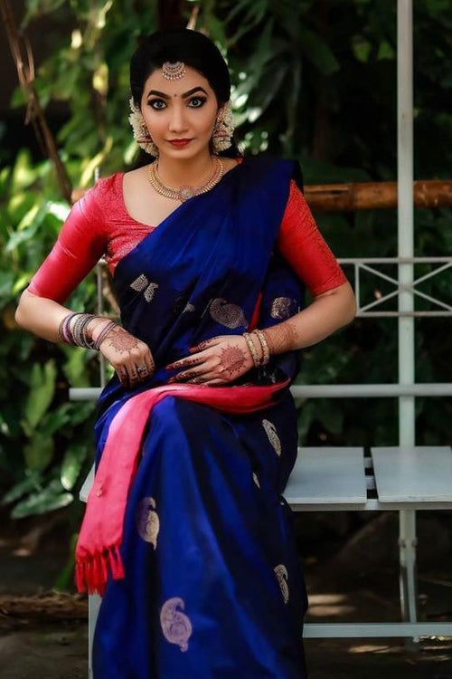 Load image into Gallery viewer, Amiable Blue Soft Silk Saree With Lissome Blouse Piece
