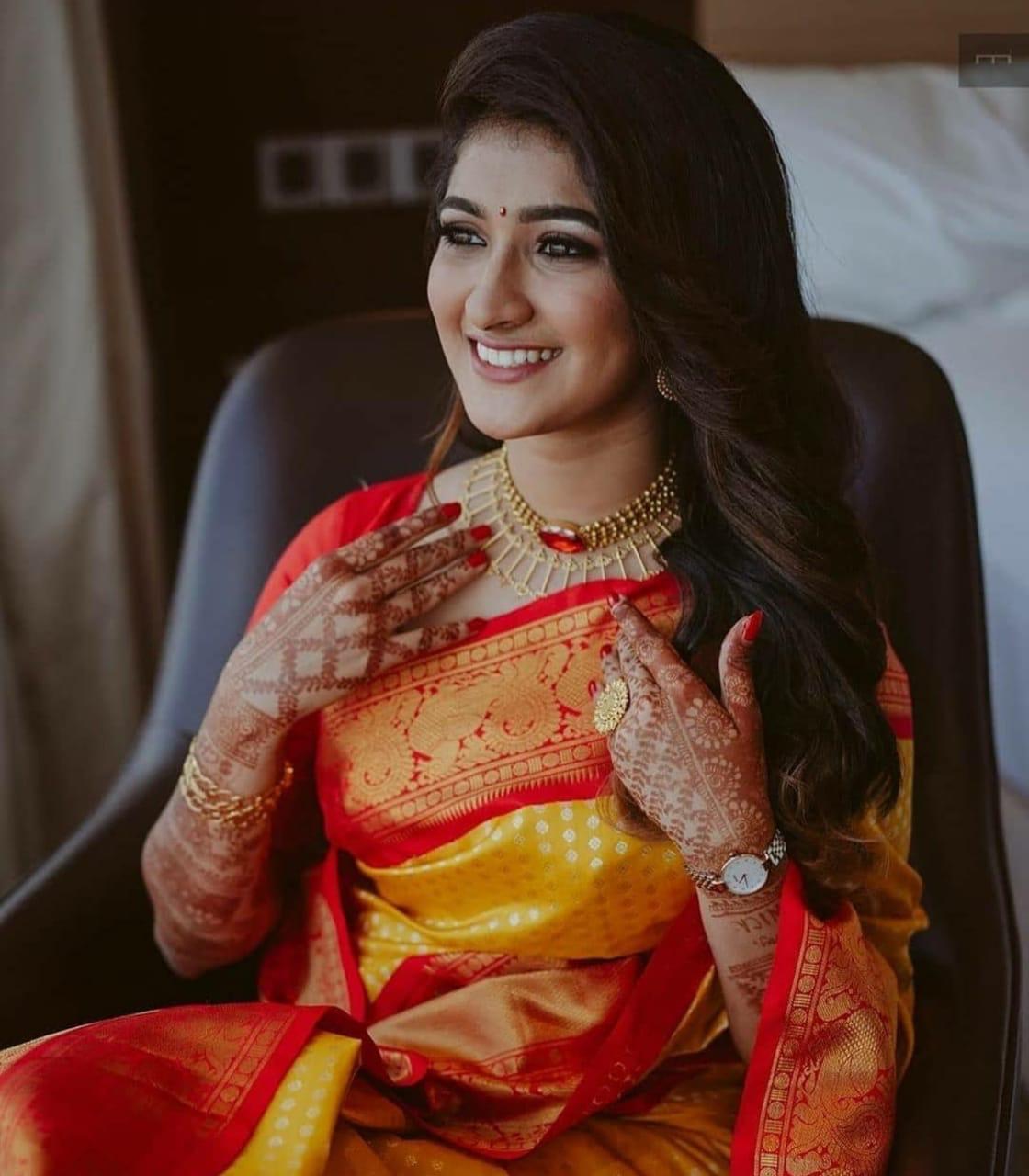Karagiri - With a gorgeous hairstyle and a perfect drape, Poonam is looking  like a doll in this Banarasi Saree. She says that this is one of the most  beautiful sarees from