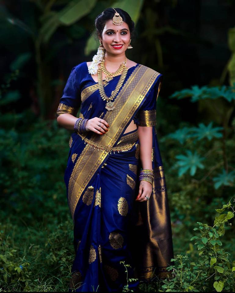 Luxuriant Blue Soft Banarasi Silk Saree With Splendorous Blouse Piece