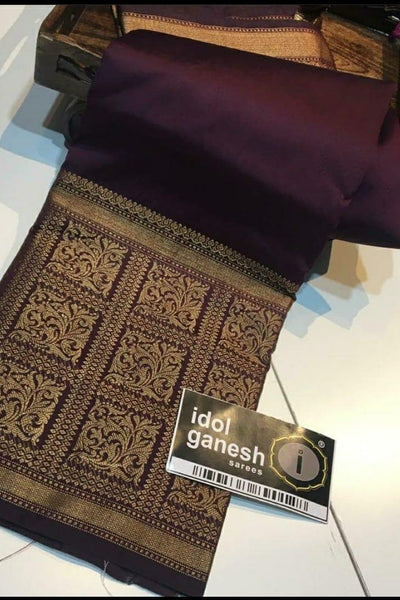 Stunning Wine Soft Silk Saree With Lassitude Blouse Piece