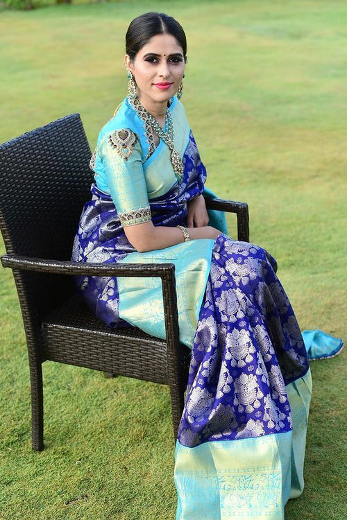 Load image into Gallery viewer, Denouement Blue Soft Banarsi Silk Saree With Glorious Blouse Piece
