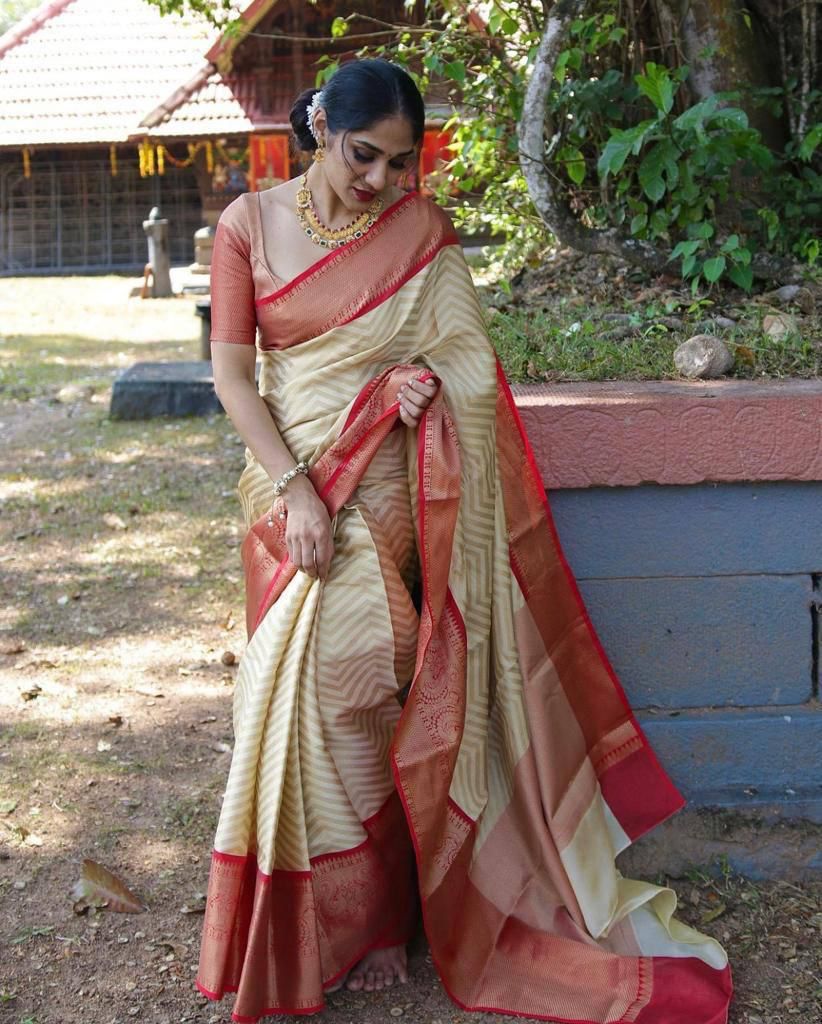 Beauteous Beige Soft Banarasi Silk Saree With Flaunt Blouse Piece