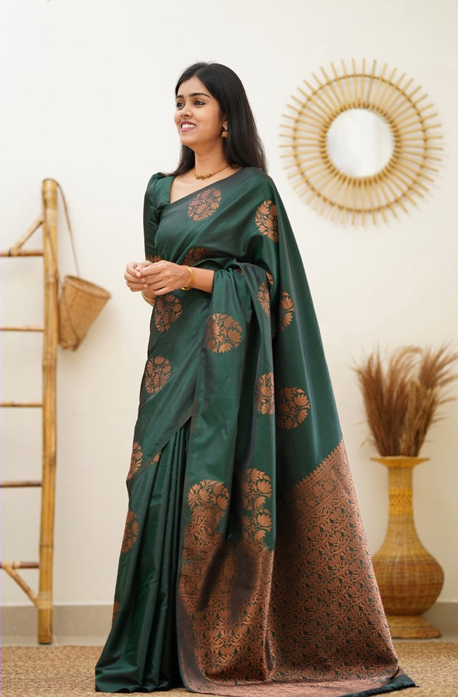 Snazzy Dark Green Soft Silk Saree With Enchanting Blouse Piece