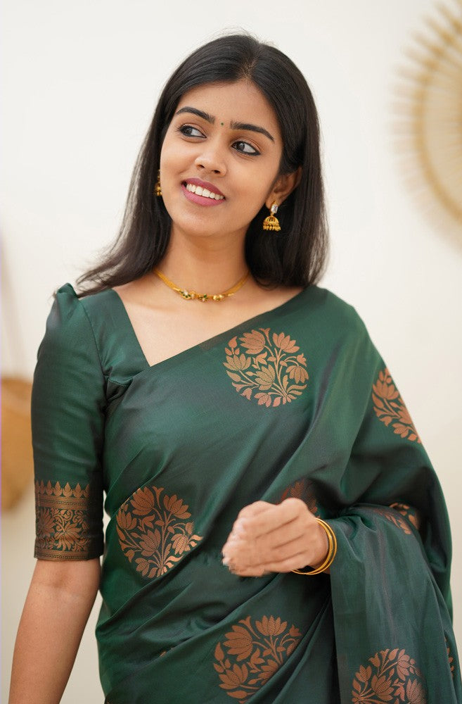 Snazzy Dark Green Soft Silk Saree With Enchanting Blouse Piece