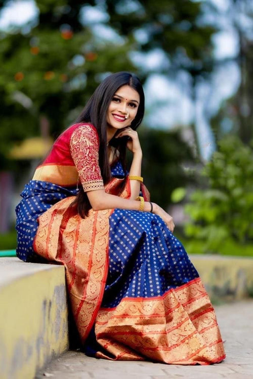 Load image into Gallery viewer, Glowing Royal Blue Soft Banarasi Silk Saree With Surpassing Blouse Piece
