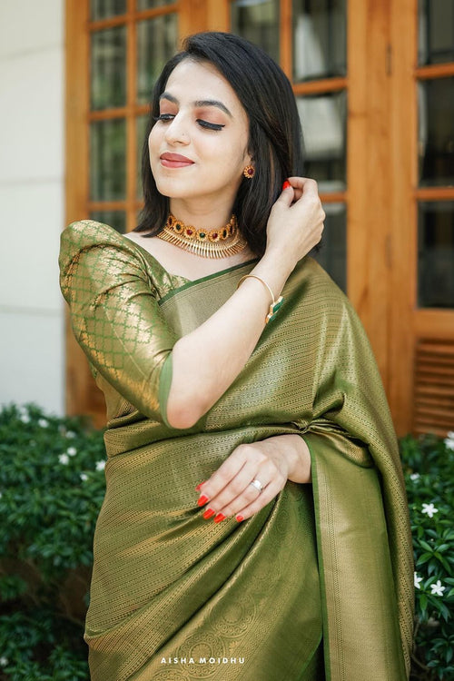 Load image into Gallery viewer, Scintilla Green Soft Silk Saree With Incredible Blouse Piece
