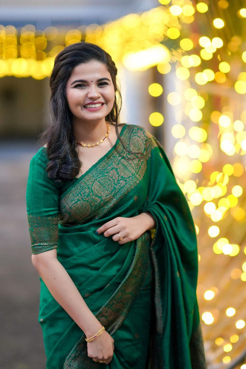 Load image into Gallery viewer, Imaginative Green Soft Banarasi Silk Saree with Artistic Blouse Piece
