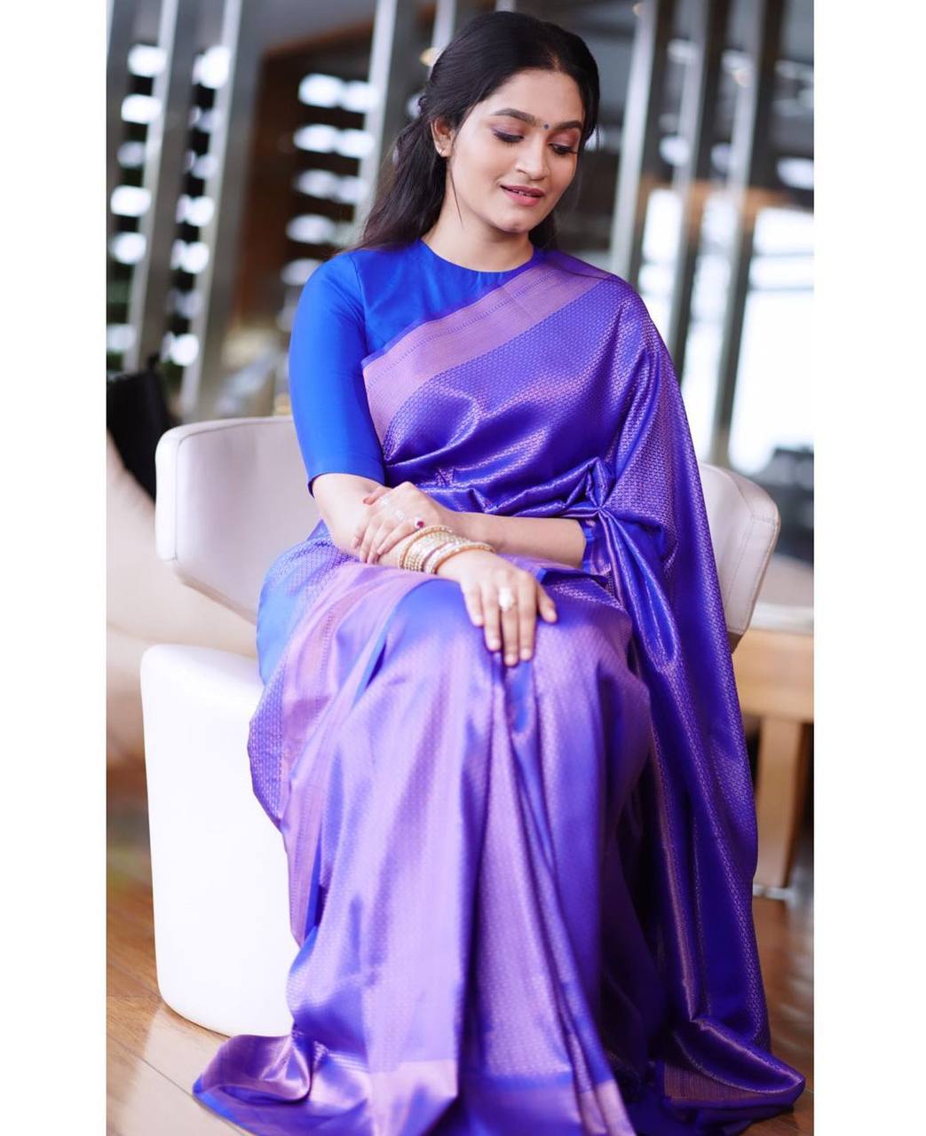 Adoring Blue Soft Silk Saree With Tempting Blouse Piece