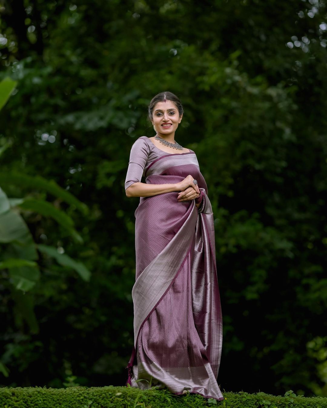 Snazzy Brown Soft Silk Saree with Tempting Blouse Piece