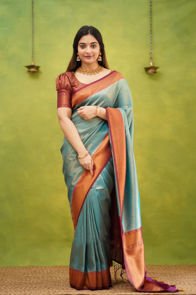 Exuberant Firozi Soft Banarasi Silk Saree With Supernal Blouse Piece