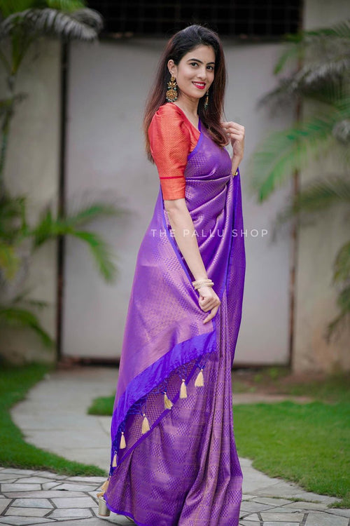 Load image into Gallery viewer, Redolent Royal Blue Soft Silk Saree with Panoply Blouse Piece
