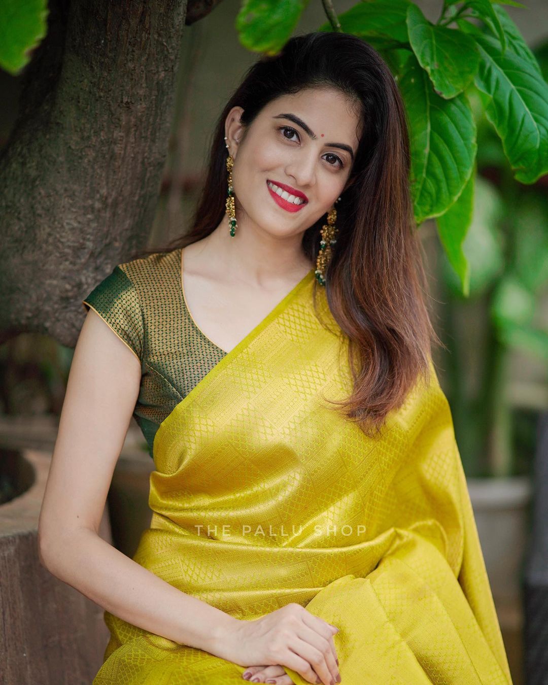 Lissome Yellow Soft Silk Saree with Panoply Blouse Piece