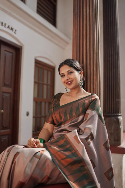 Fragrant Grey Soft Silk Saree With Snappy Blouse Piece