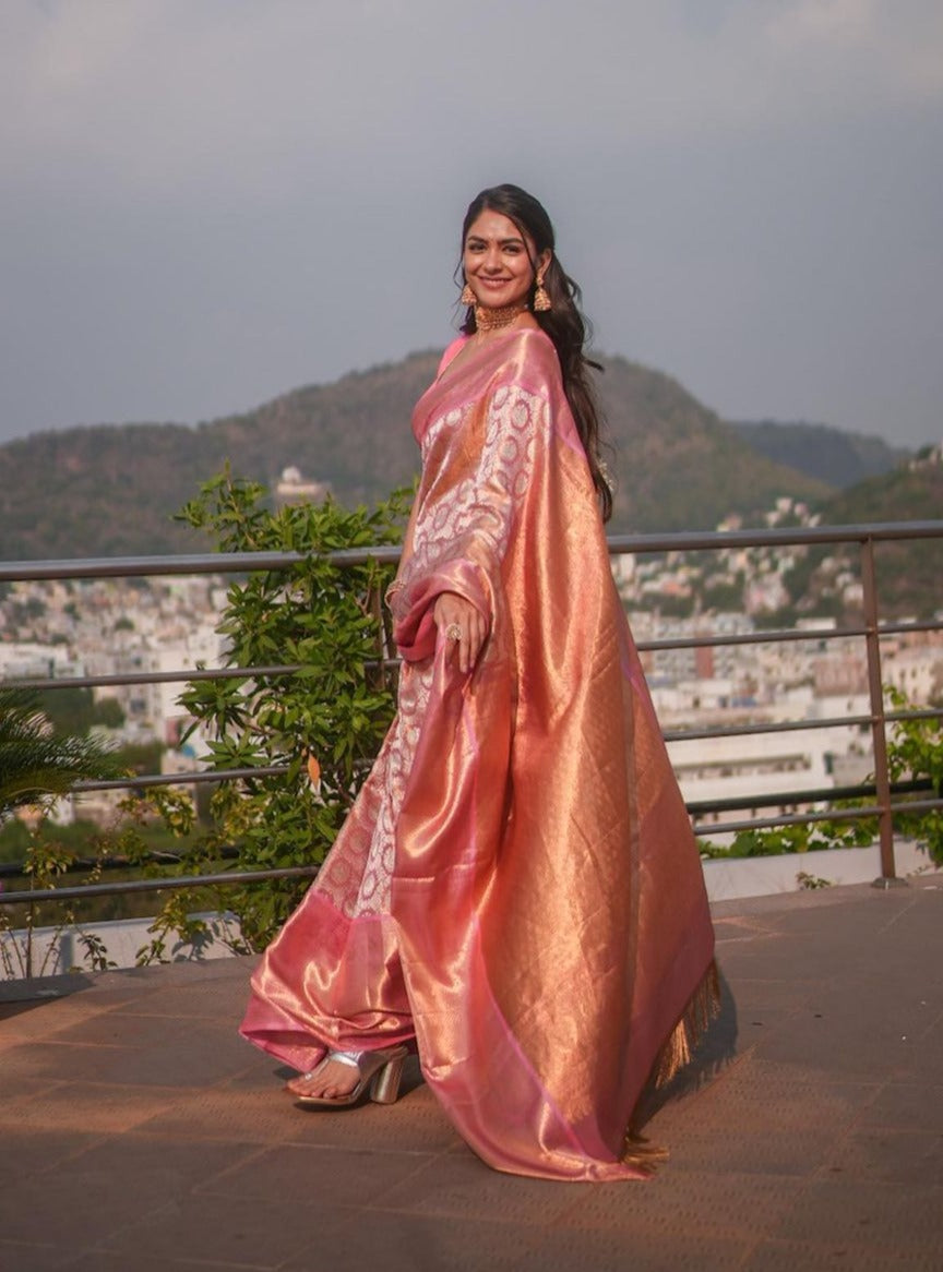 Attractive Pink Soft Banarasi Silk Saree With Impressive Blouse Piece