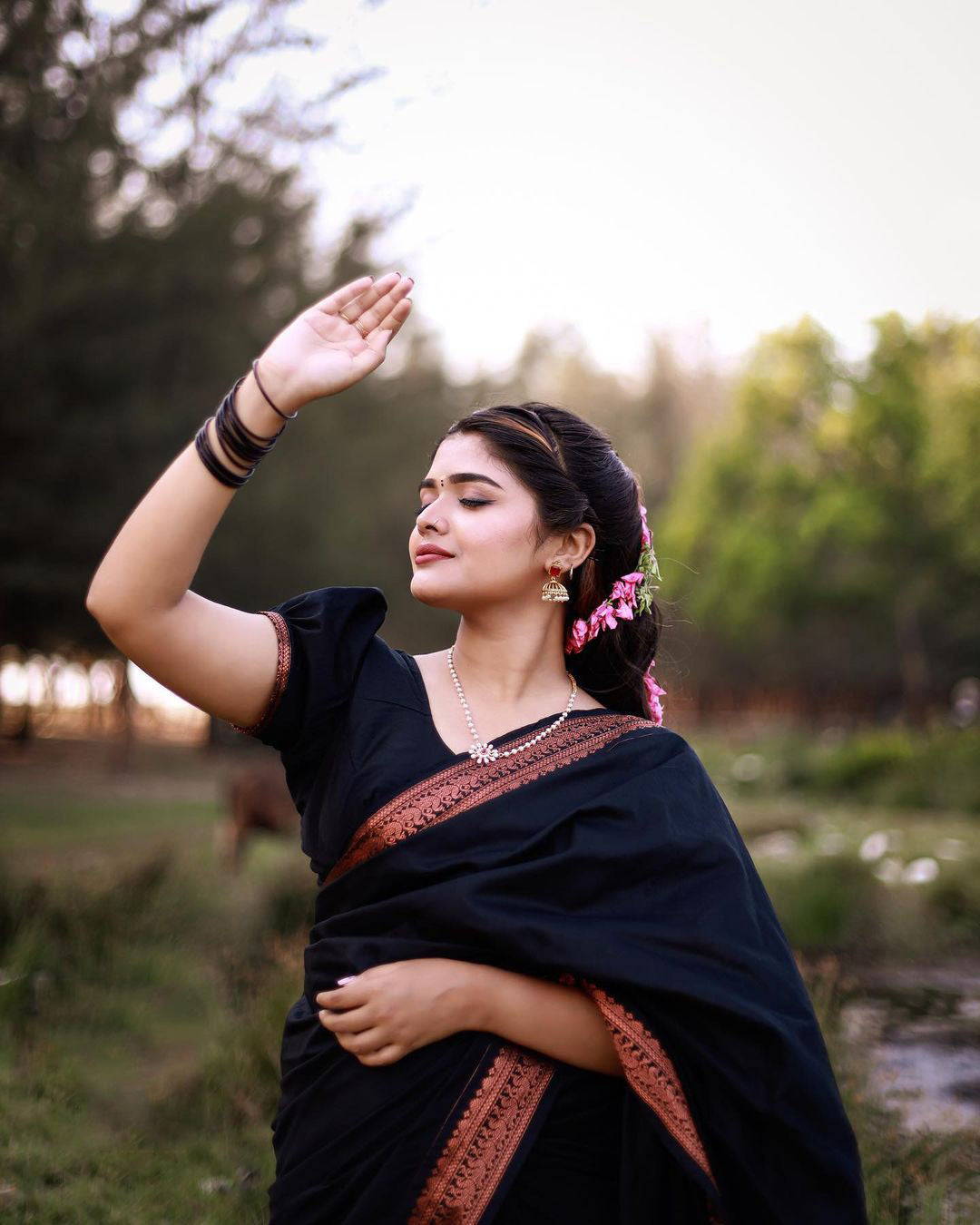 Skinny Black Soft Banarasi Silk Saree With Beauteous Blouse Piece