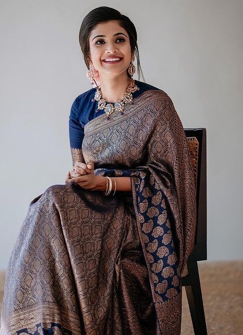 Load image into Gallery viewer, Captivating Navy Blue Soft Banarasi Silk Saree With Hypnotic Blouse Piece
