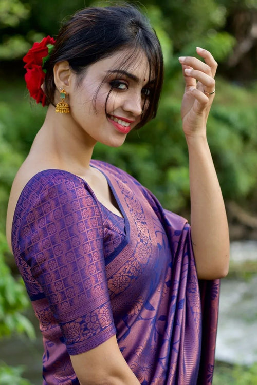 Load image into Gallery viewer, Tempting Navy Blue Soft Banarasi Silk Saree With Engaging Blouse Piece
