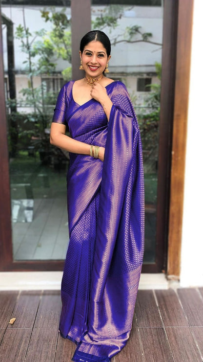 Exceptional Blue Soft Silk Saree With Inspiring Blouse Piece