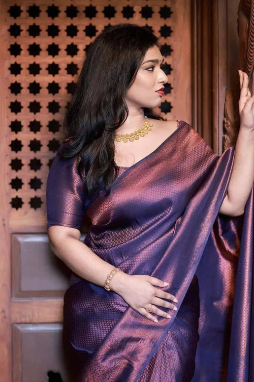 Load image into Gallery viewer, Entrancing Navy Blue Soft Silk Saree With Chatoyant Blouse Piece
