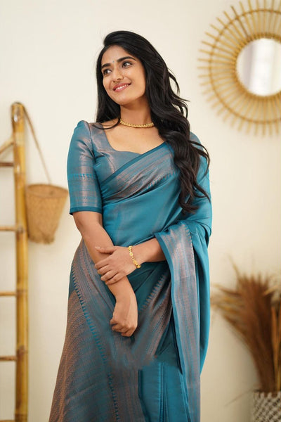 Brood Firozi Soft Silk Saree With Moiety Blouse Piece