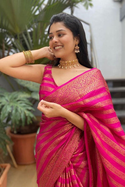 Mesmerizing Pink Soft Silk Saree With Stylish Blouse Piece