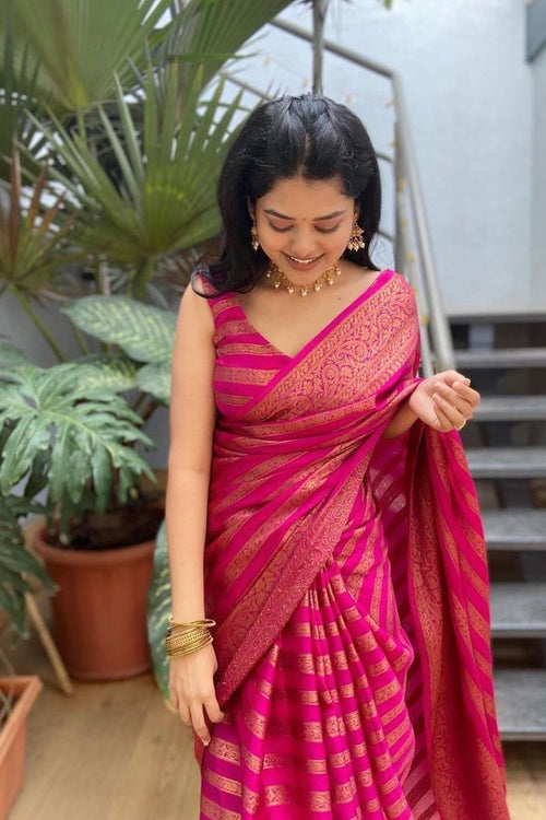 Load image into Gallery viewer, Mesmerizing Pink Soft Silk Saree With Stylish Blouse Piece
