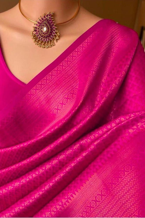 Load image into Gallery viewer, Smashing Dark Pink Soft Silk Saree With Demure Blouse Piece
