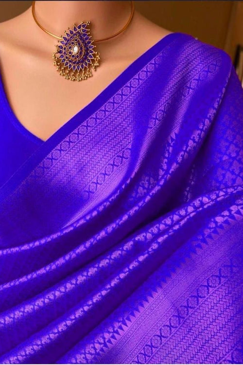 Load image into Gallery viewer, Ravishing Royal Blue Soft Silk Saree With Demure Blouse Piece

