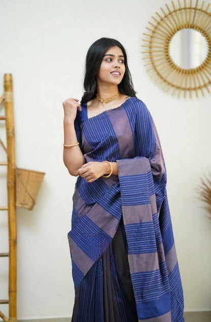 Seraglio Navy Blue Soft Silk Saree With Staggering Blouse Piece