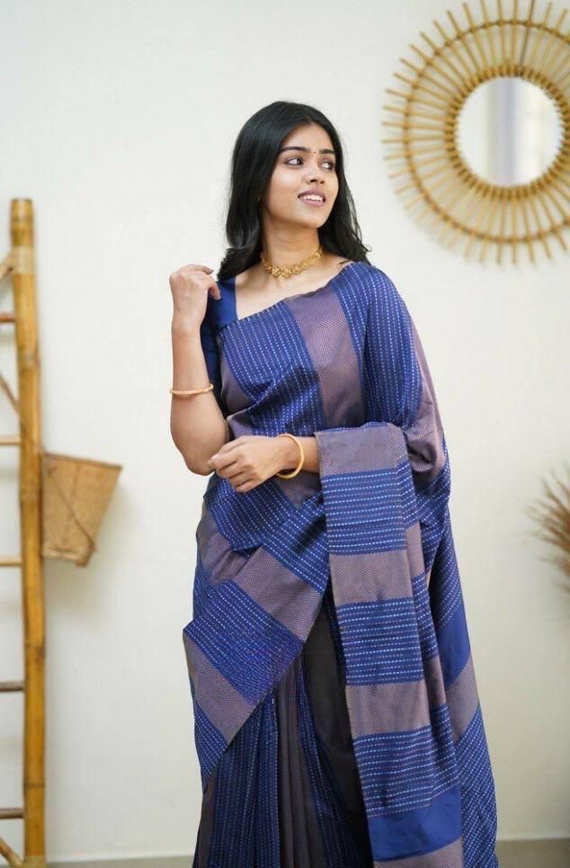 Seraglio Navy Blue Soft Silk Saree With Staggering Blouse Piece