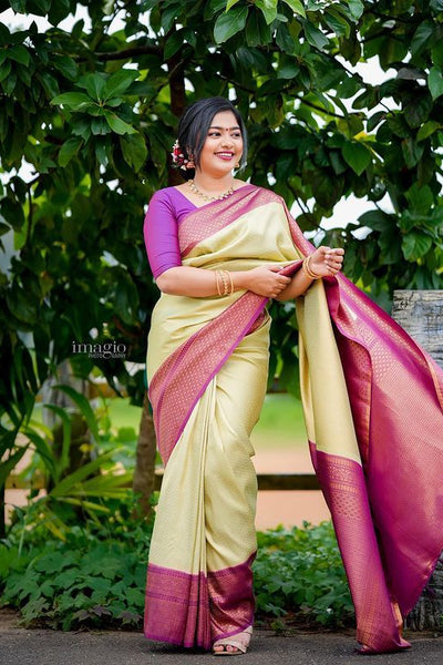 Elision Sea Green Soft Silk Saree With Evocative Blouse Piece