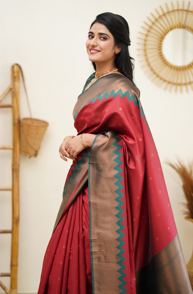 Mesmerising Maroon Soft Banarasi Silk Saree With Flaunt Blouse Piece
