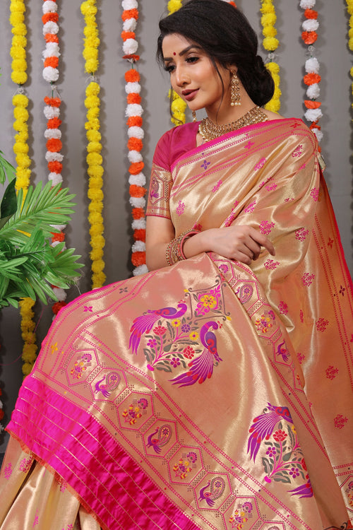 Load image into Gallery viewer, Delightful Dark Pink Paithani Silk Saree With Invaluable Blouse Piece

