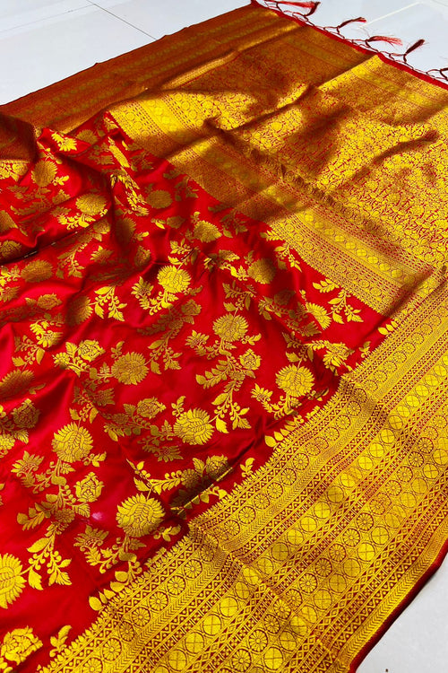 Load image into Gallery viewer, Charming Red Banarasi Silk Saree With Adorable Blouse Piece
