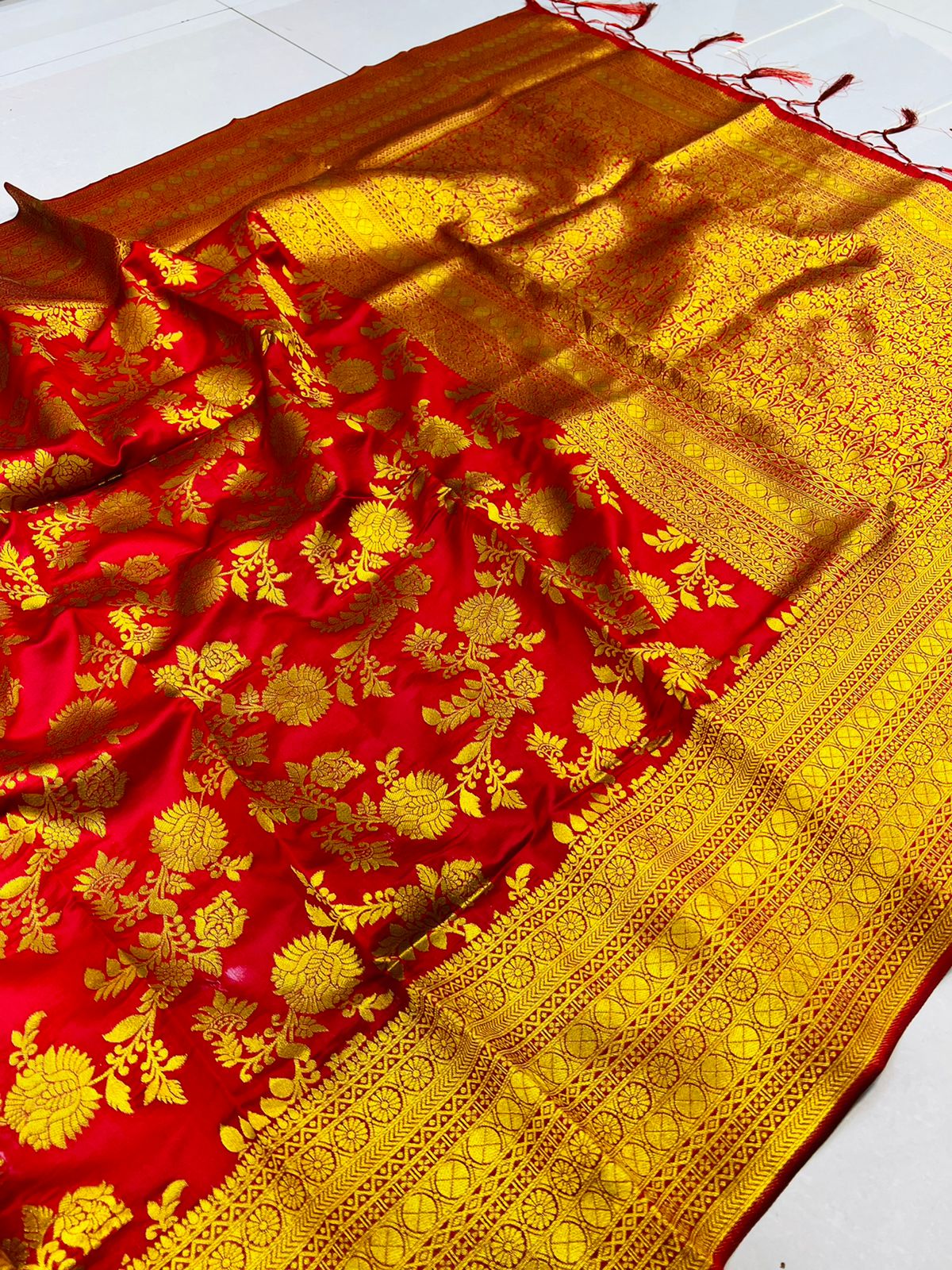 Zari Border In Brocade Chilli Red Kanchipuram Silk Saree – Sundari Silks