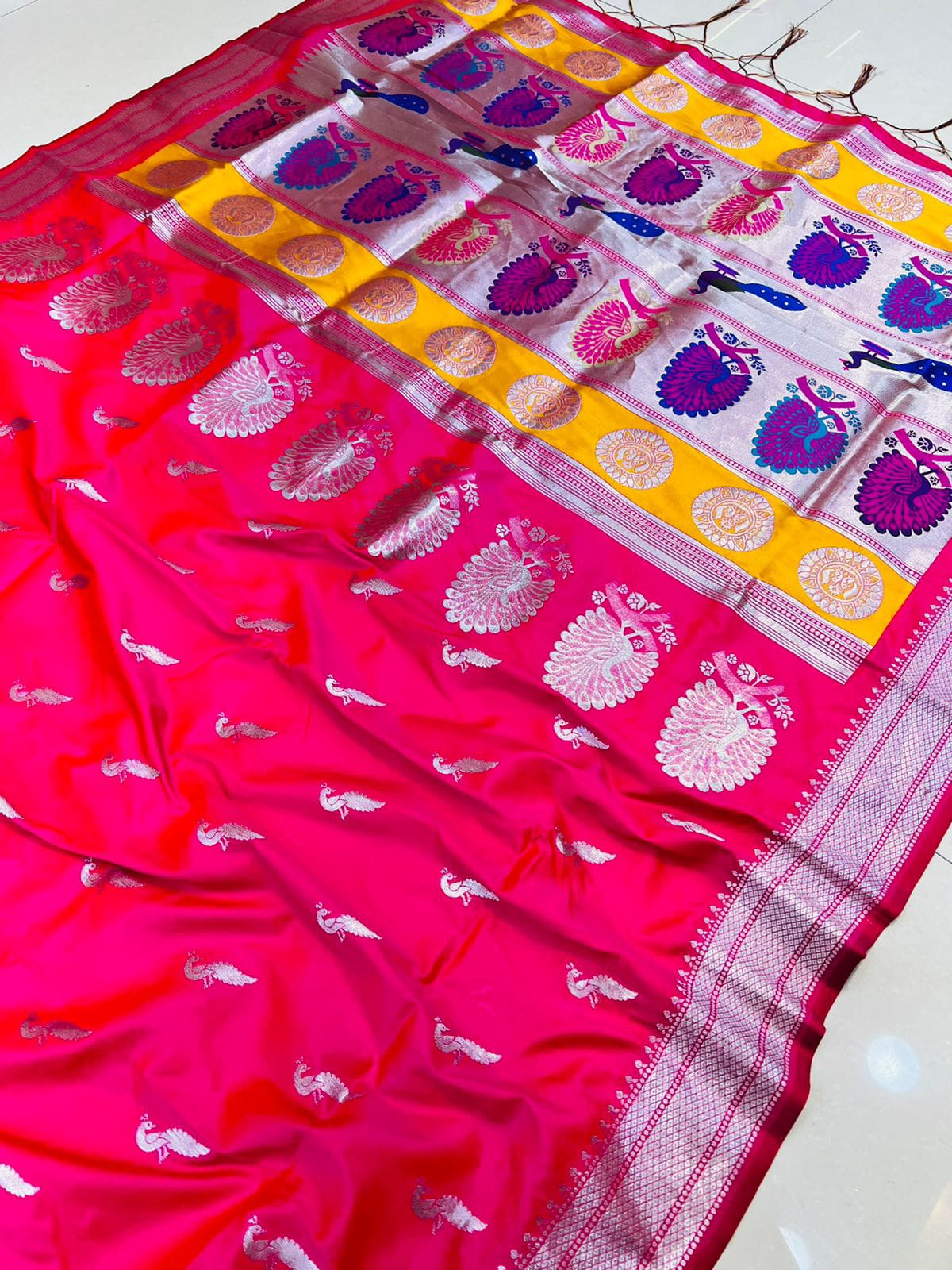 Deserving Dark Pink Pure Paithani Silk Saree With Prodigal Blouse Piece