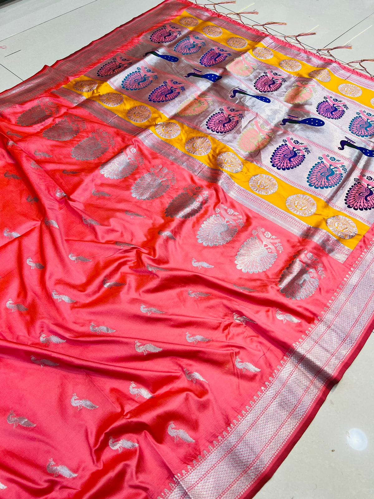 Surpassing Pink Pure Paithani Silk Saree With Prodigal Blouse Piece