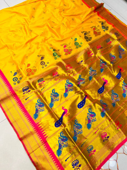 Susurrous Yellow Pure Paithani Silk Saree With Splendorous Blouse Piece