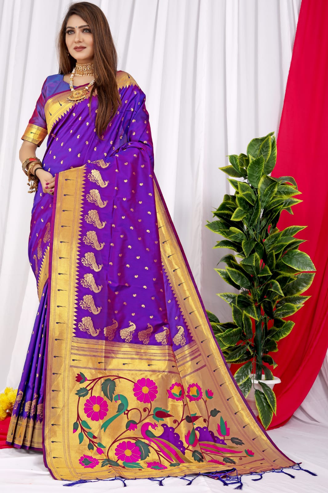Profuse Royal Blue Pure Paithani Silk Saree With Jazzy Blouse Piece