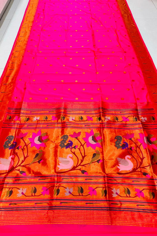 Load image into Gallery viewer, Attractive Dark Pink Paithani Silk saree With Snappy Blouse Piece
