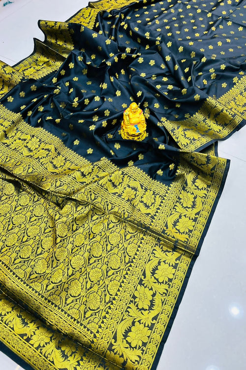 Load image into Gallery viewer, Assemblage Black Soft Banarasi Silk Saree With Enchanting Blouse Piece
