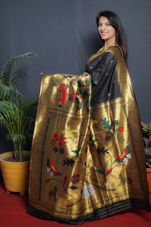 Load image into Gallery viewer, Staggering Black Paithani Silk Saree With Classy Blouse Piece

