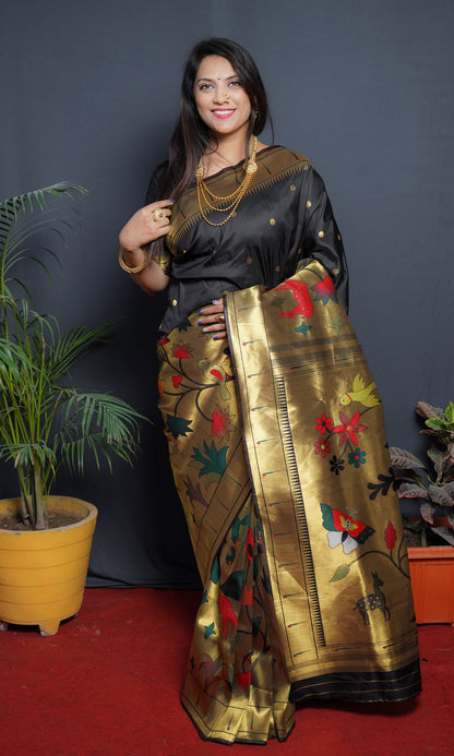 Staggering Black Paithani Silk Saree With Classy Blouse Piece