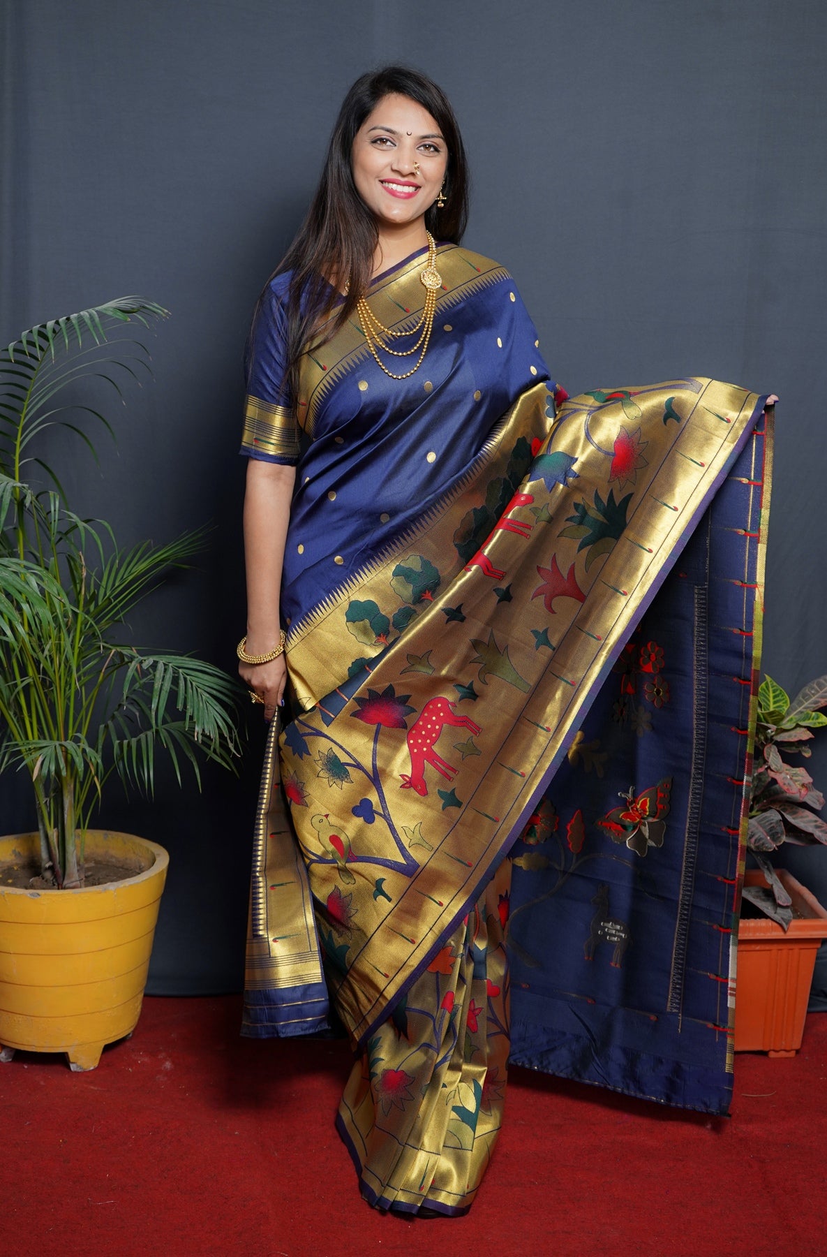 Smashing Navy Blue Paithani Silk Saree With Classy Blouse Piece