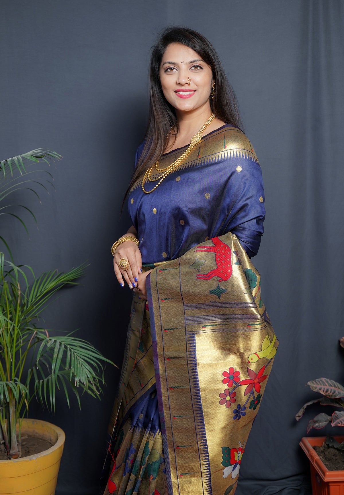 Smashing Navy Blue Paithani Silk Saree With Classy Blouse Piece