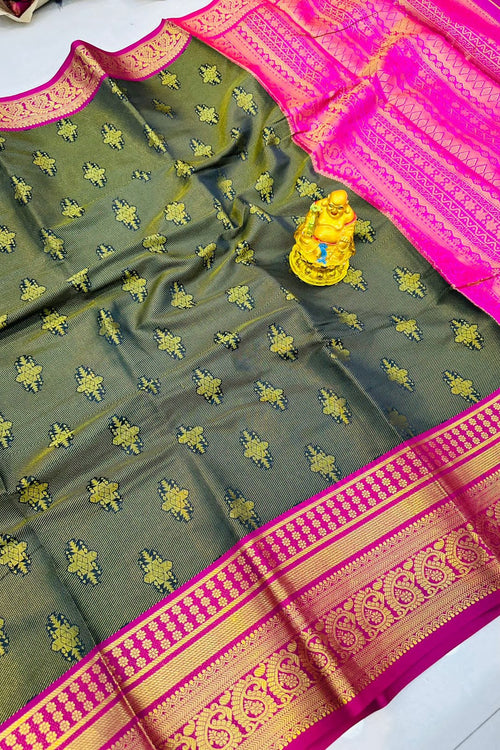 Load image into Gallery viewer, Stunning Black Kanjivaram Silk With Demure Blouse Piece
