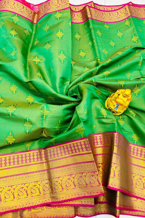 Load image into Gallery viewer, Flattering Green Kanjivaram Silk With Demure Blouse Piece
